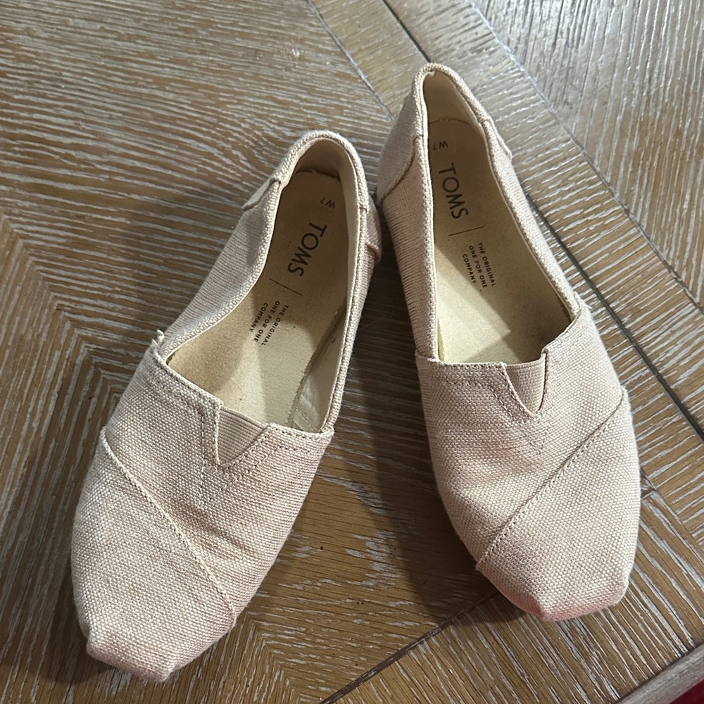 TOMS Women's Beige Canvas Loafers